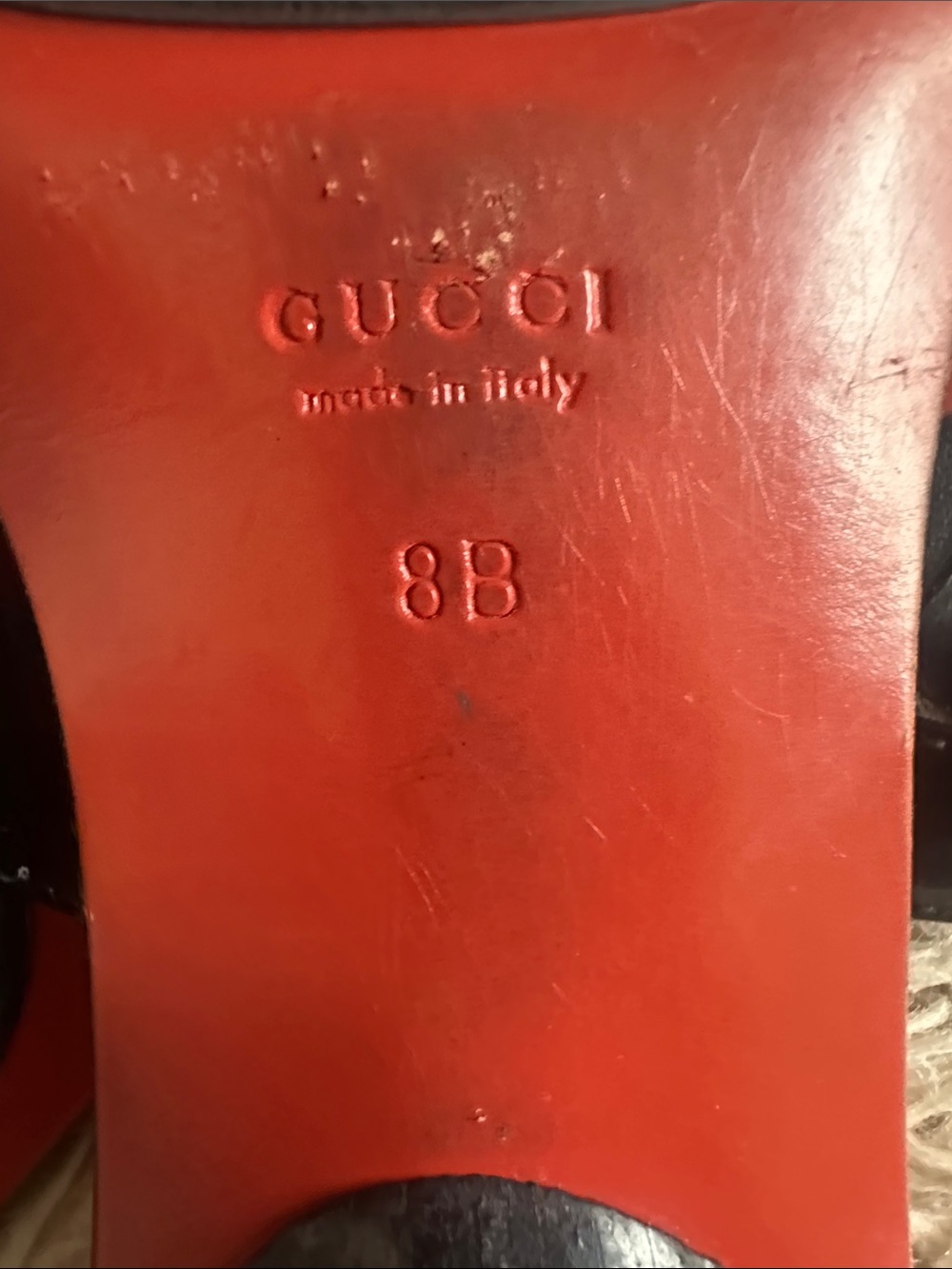 Gucci Black Leather Thong Sandals with Red Footbed - Picture 9 of 9